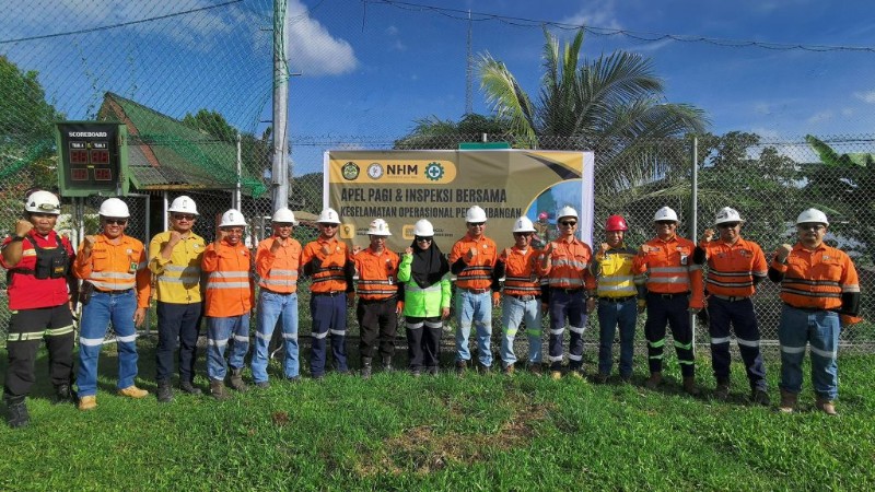 PT. NHM menggelar rangkaian kegiatan apel pagi dan inspeksi bersama keselamatan operasional pertambangan di Tambang Emas Gosowong, Kabupaten Halmahera Utara, Maluku Utara. (Foto: Ist)
